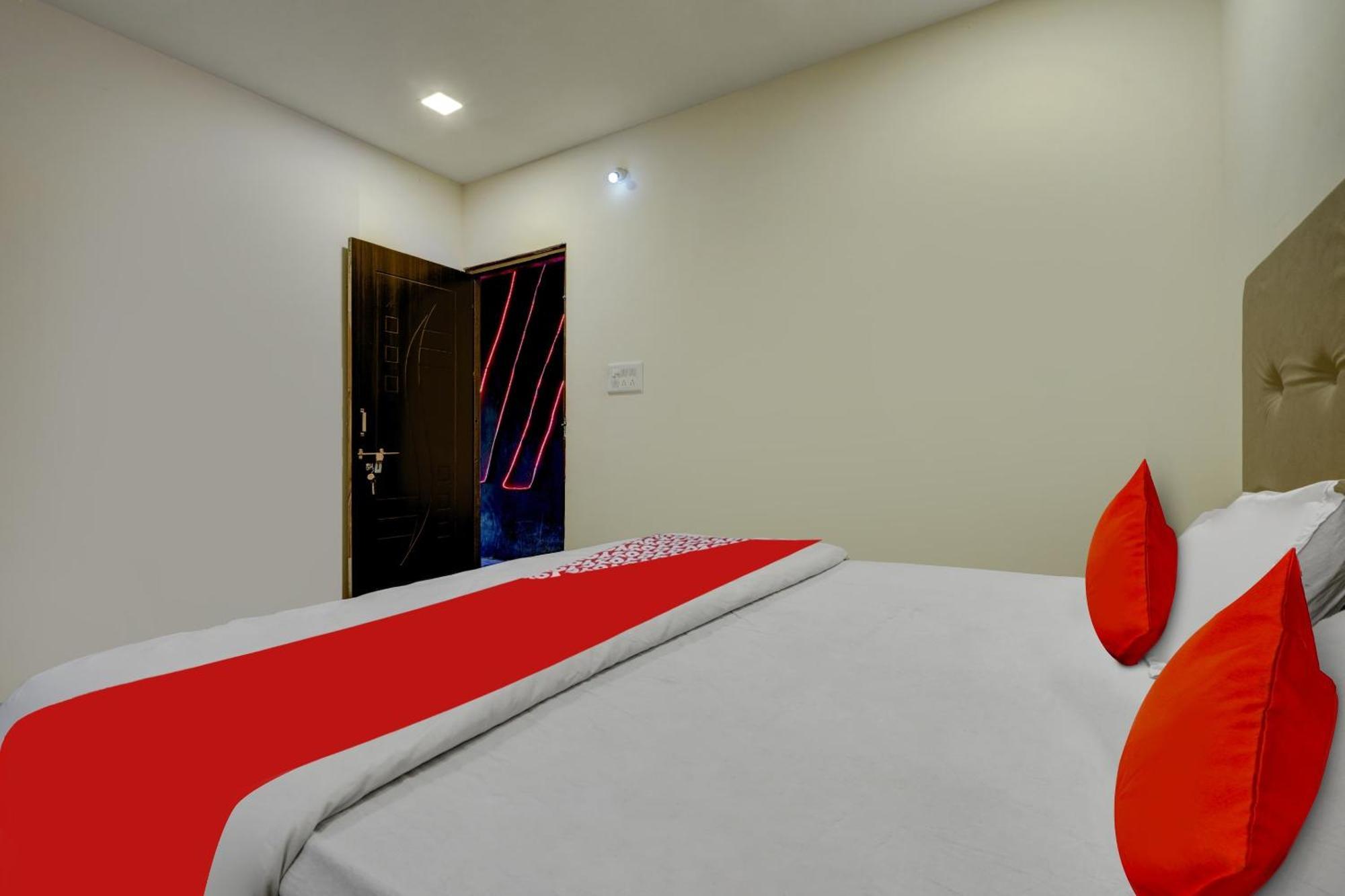 Oyo Flagship The Chirag Resort Bhandāra Екстериор снимка