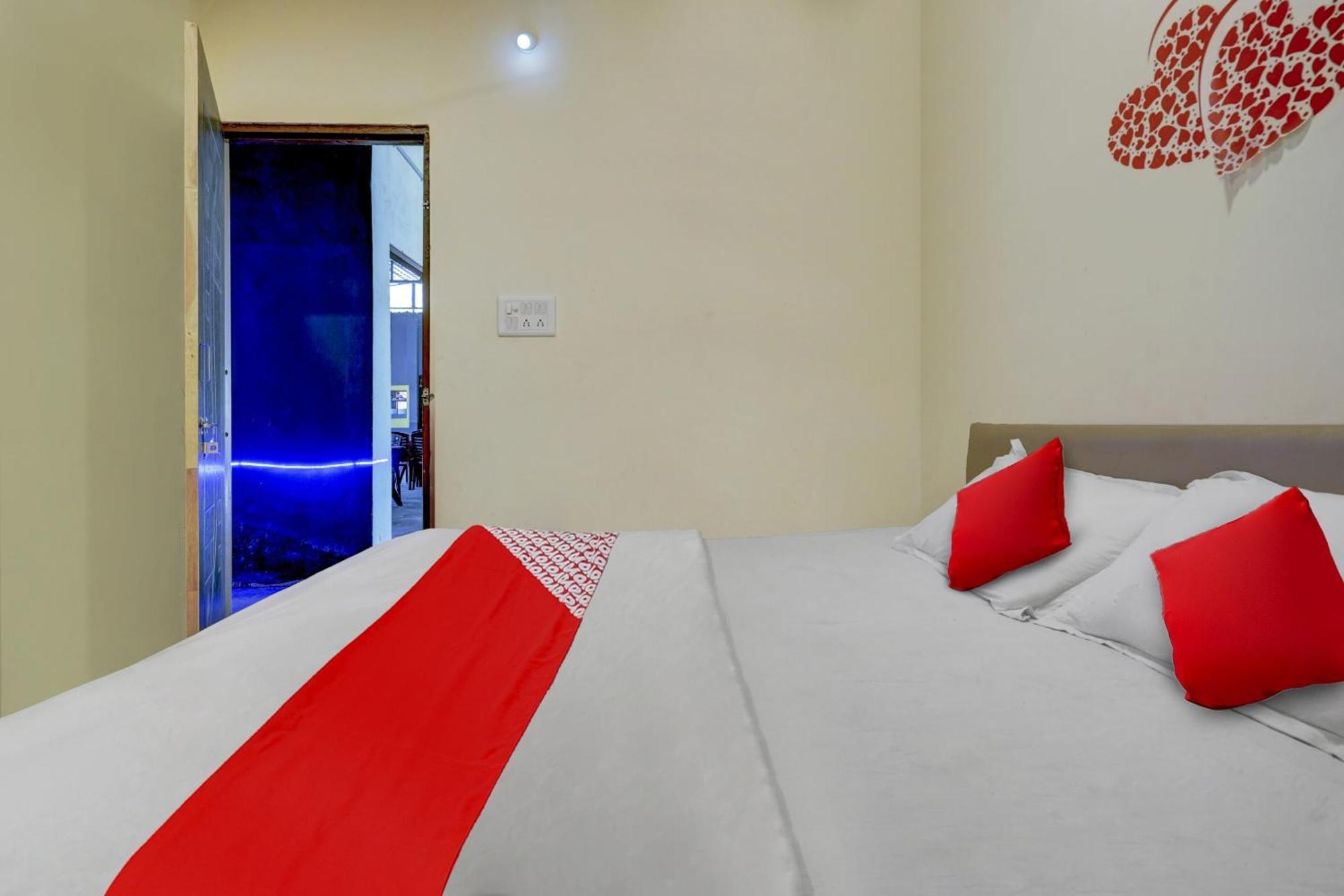 Oyo Flagship The Chirag Resort Bhandāra Екстериор снимка