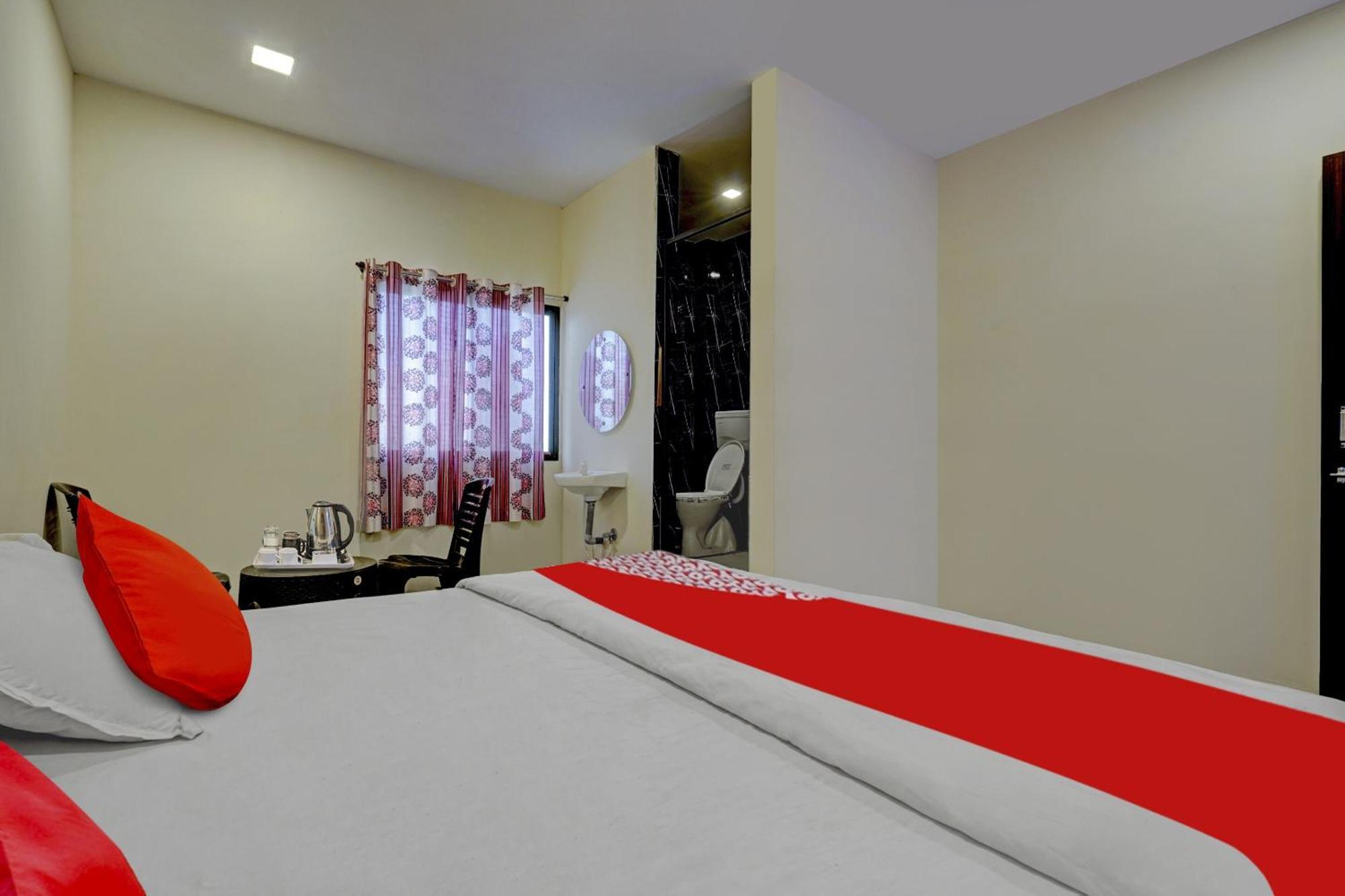 Oyo Flagship The Chirag Resort Bhandāra Екстериор снимка